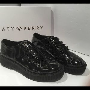 Katy Perry Wilma Graphic Patent Oxford shoes 7 M